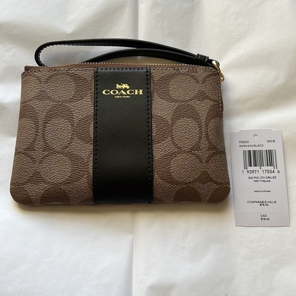 Corner Zip Wristlet In Signature Canvas - Picture 2 of 6